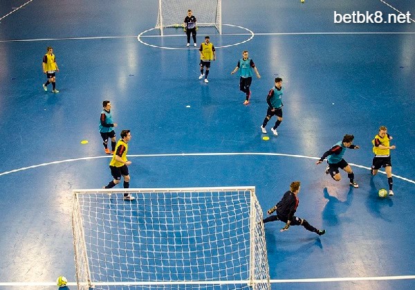 Bộ môn bóng đá trong nhà hay còn có tên gọi khác là Futsal